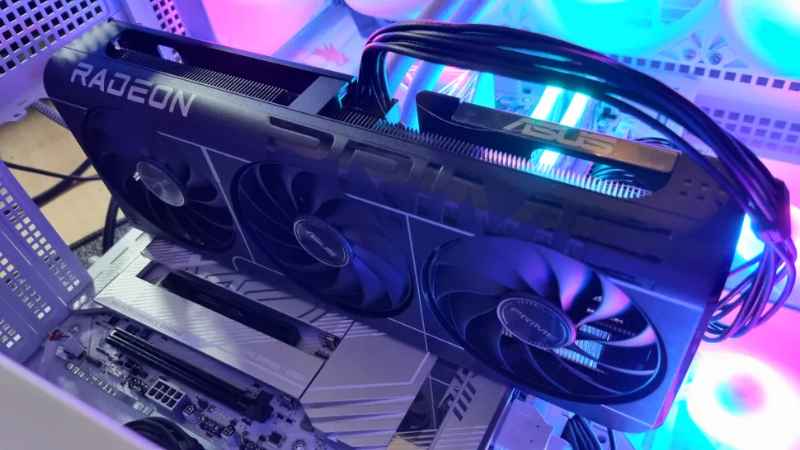 بررسی AMD Radeon RX 9060 XT 8GB ASUS Prime: کارت گرافیک میان‌رده اقتصادی