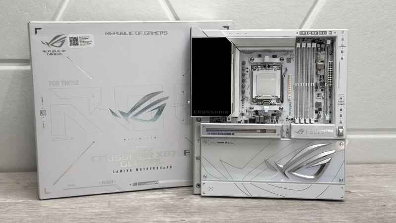 بررسی مادربورد ASUS ROG Crosshair X870E Glacial — مادربورد پرچمدار AMD با خنک‌کننده آبی